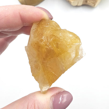 Raw Golden Healer Quartz – Deep Healing, Energy Amplification & Spiritual Balance Crystal, 110g