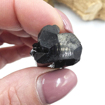 Mini Black Tourmaline Piece – High Grade Raw Crystal for Jewellery Making, Protection & Grounding, 17g
