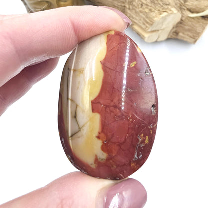Mookaite Jasper Palm Stone – Strength, Grounding & Emotional Balance Crystal, 65g