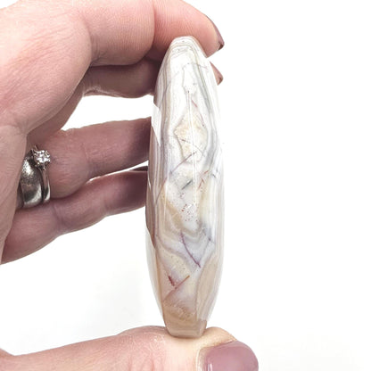 Amethyst Agate Palm Stone – Calm, Protection & Spiritual Healing Crystal, 110g