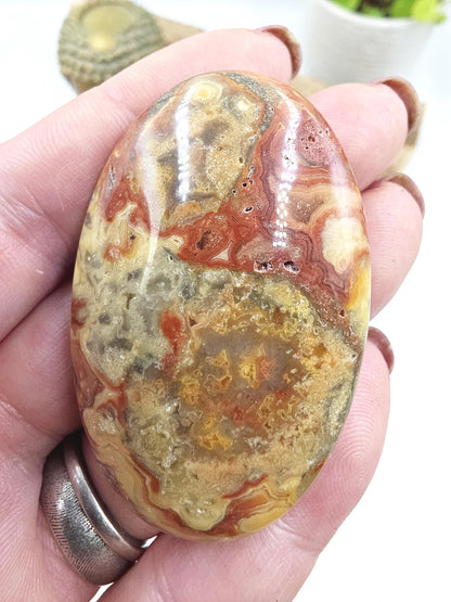 Crazy Lace Agate Palm Stone – Joy, Stability & Uplifting Energy Crystal, 40g