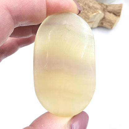 Yellow Fluorite Palm Stone – Clarity, Confidence & Emotional Balance Crystal, 55g