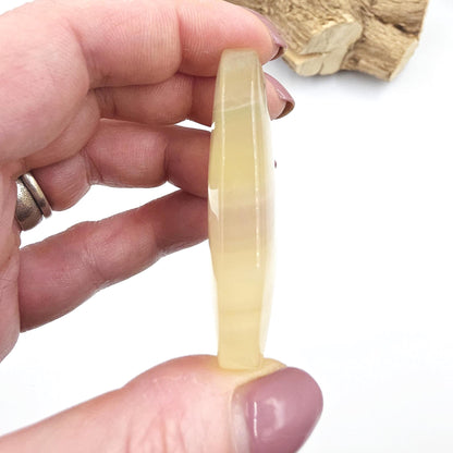 Yellow Fluorite Palm Stone – Clarity, Confidence & Emotional Balance Crystal, 55g