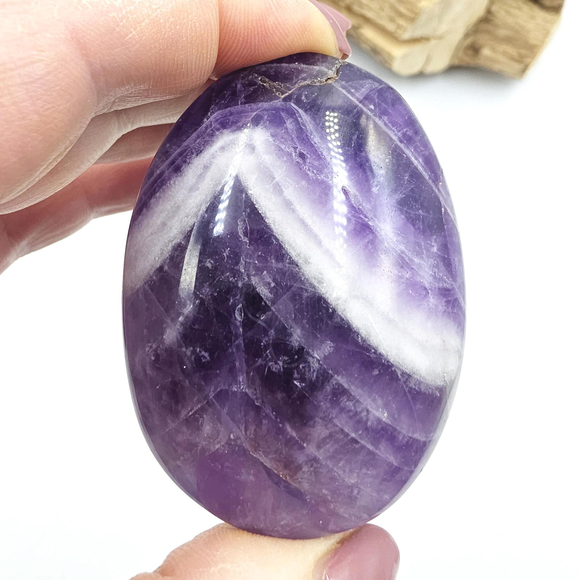 Dream Amethyst (Chevron) Palm Stone – Intuition, Calm & Spiritual Clarity Crystal, 110g