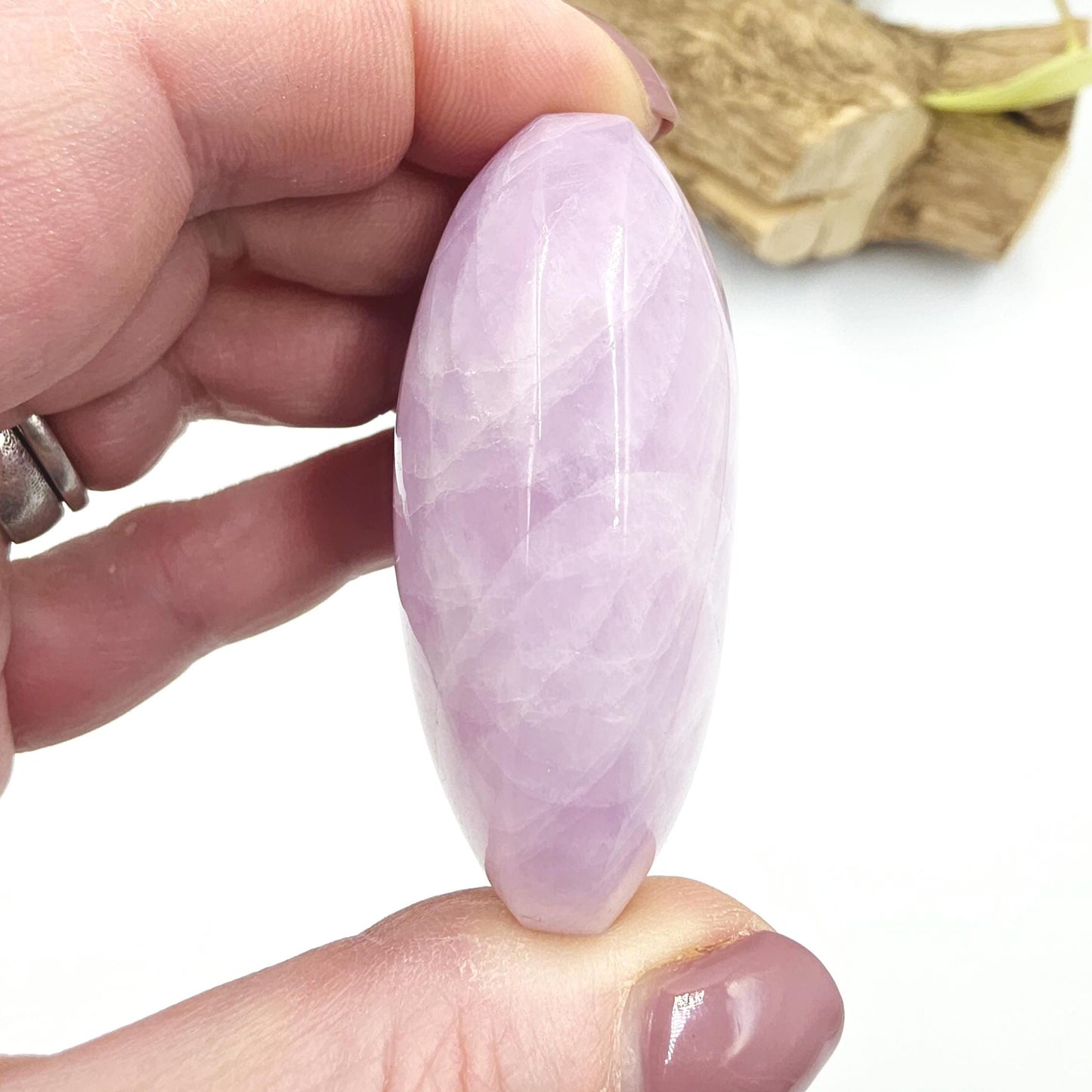 Flashy Kunzite Crystal Palm Stone - Heart Chakra & Emotional Healing Crystal, 100g