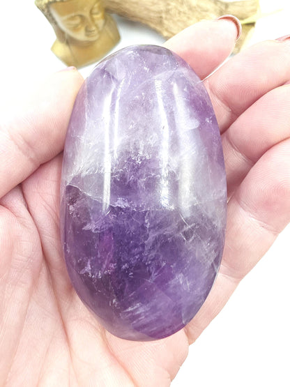 Large Amethyst Palm Stone – Calm, Intuition & Spiritual Awareness Crystal, 155g