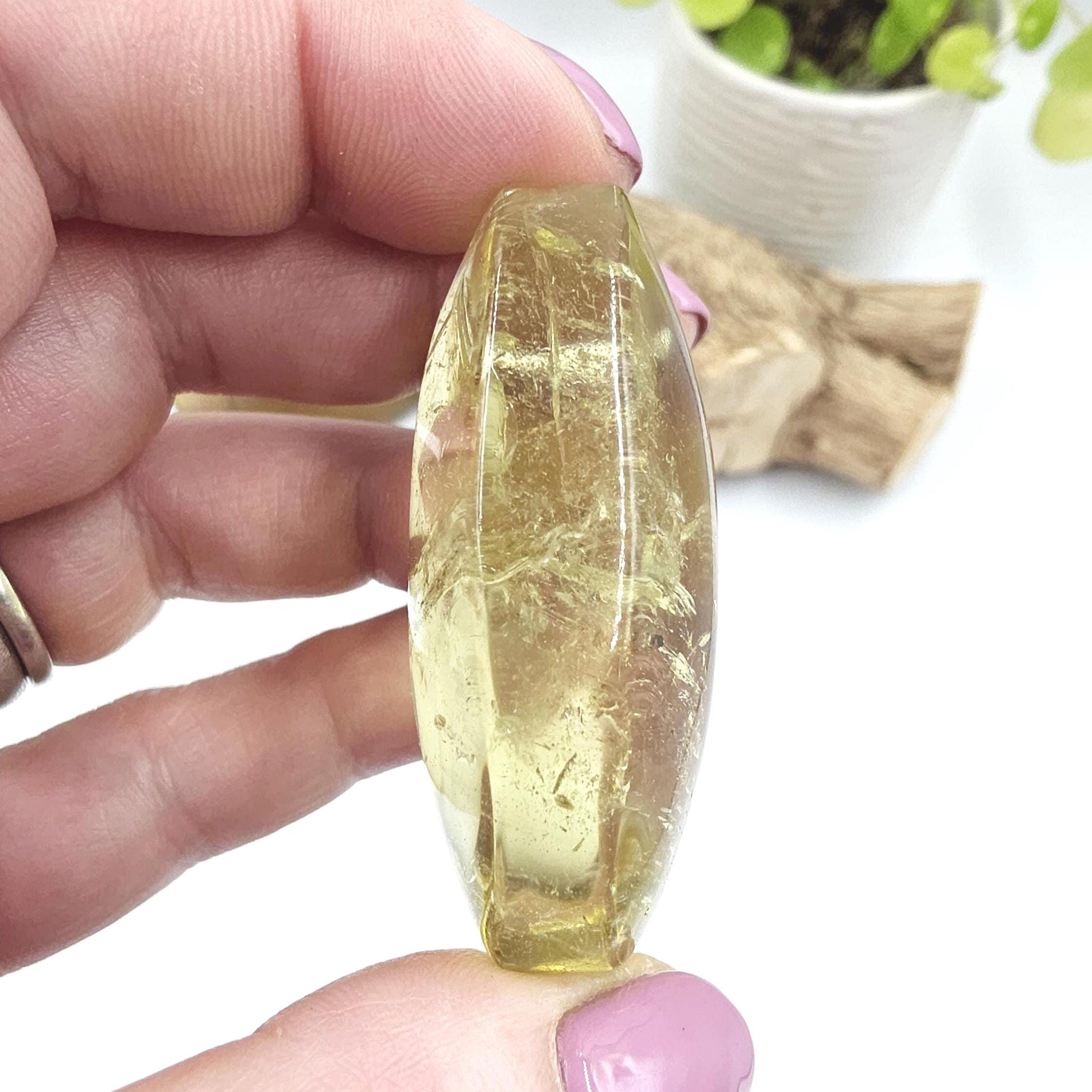 Sparkly Citrine Palm Stone with Rainbows – Abundance, Confidence & Solar Plexus Crystal, 55g