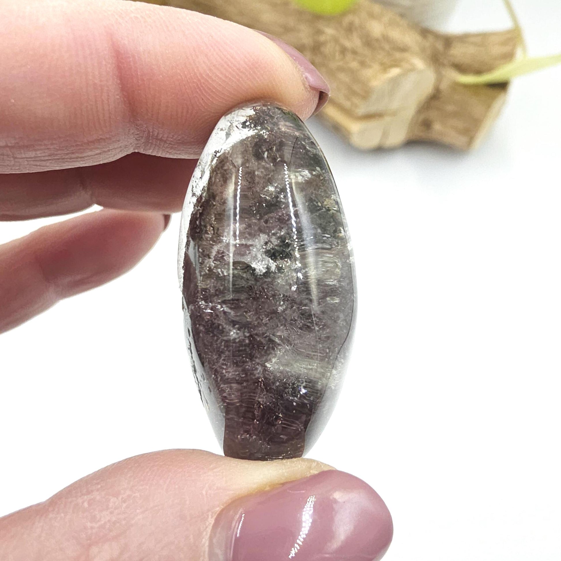 Mini Garden Quartz (Lodolite) Palm Stone – Manifestation, Clarity & Inner Journey Healing Crystal, 30g