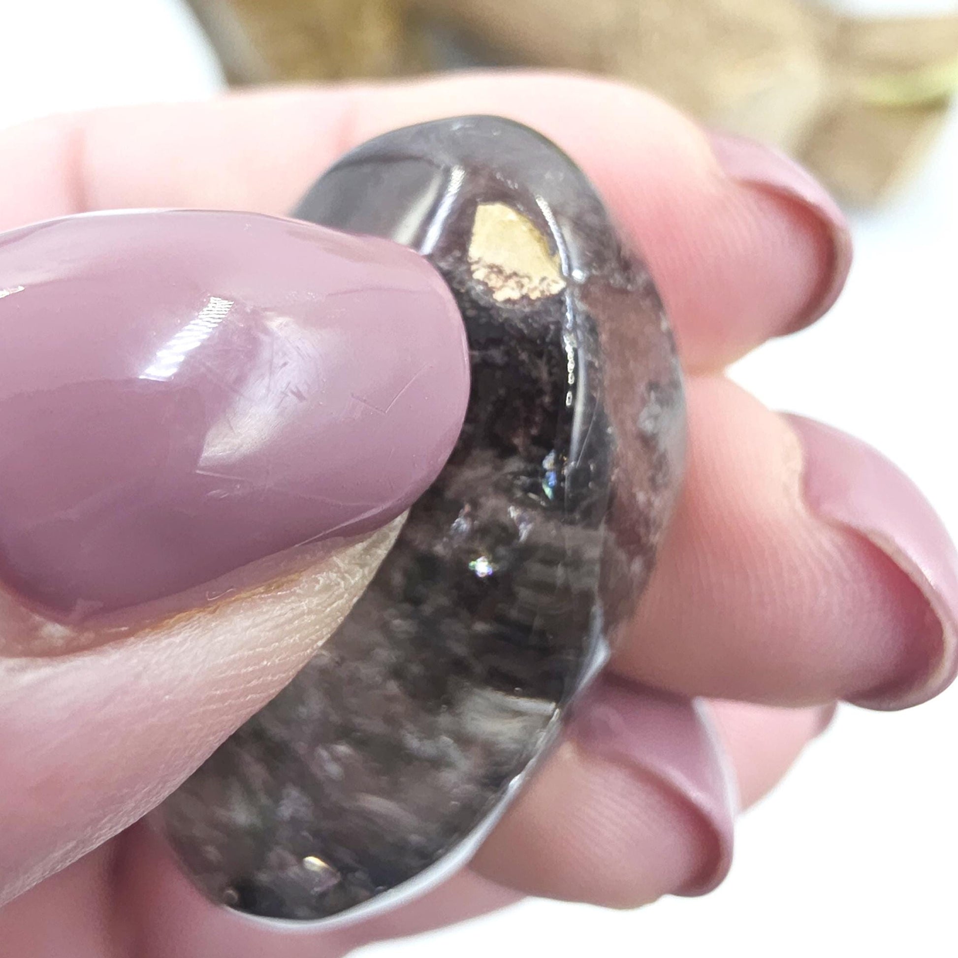 Mini Garden Quartz (Lodolite) Palm Stone – Manifestation, Clarity & Inner Journey Healing Crystal, 30g