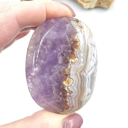 Amethyst Agate Palm Stone – Calm, Protection & Spiritual Healing Crystal, 85g