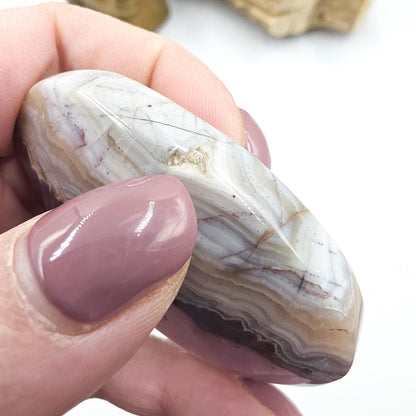 Amethyst Agate Palm Stone – Calm, Protection & Spiritual Healing Crystal, 85g