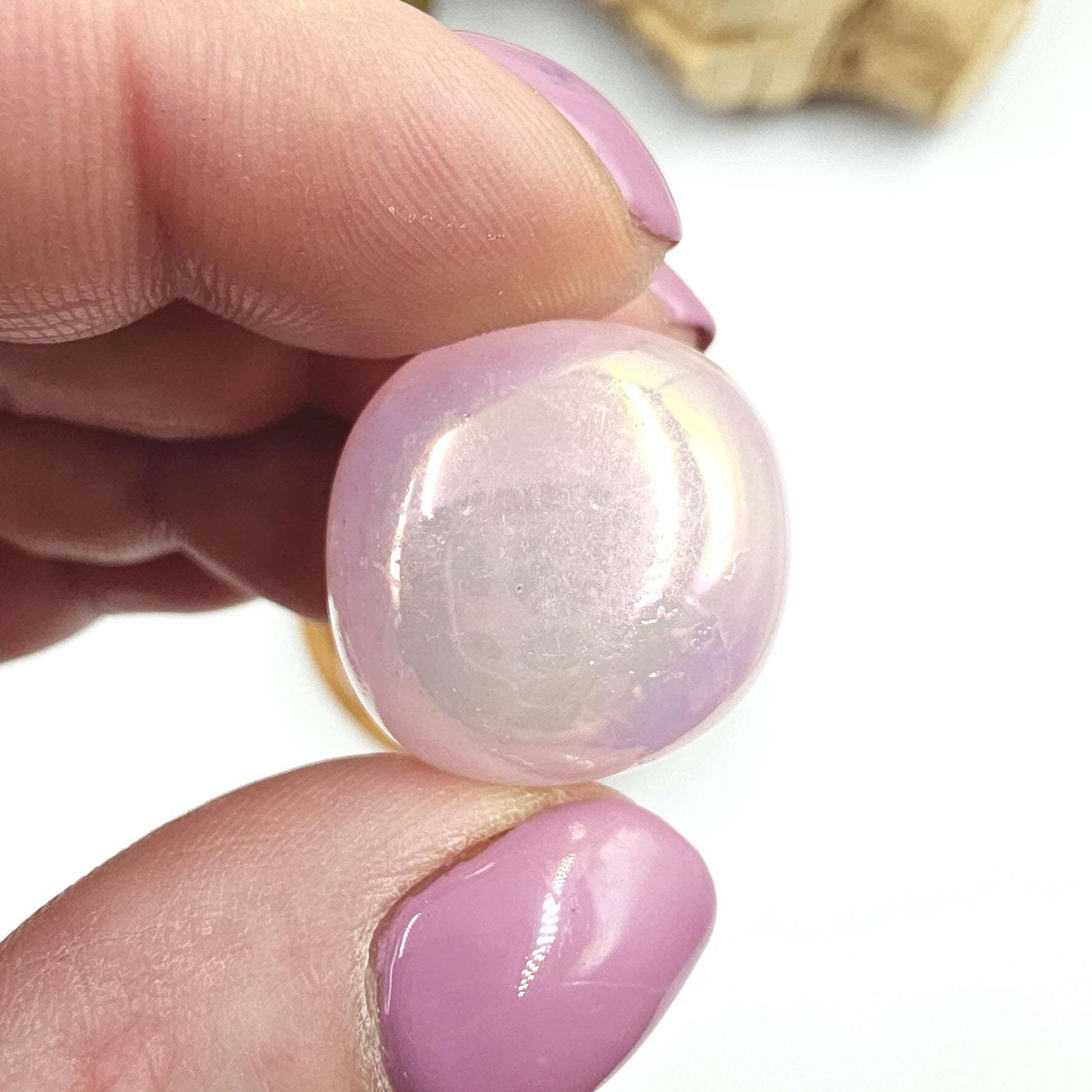 Aura Coated Rose Quartz Tumble Stones – Love, Positivity & Heart Chakra Crystal, 2cm