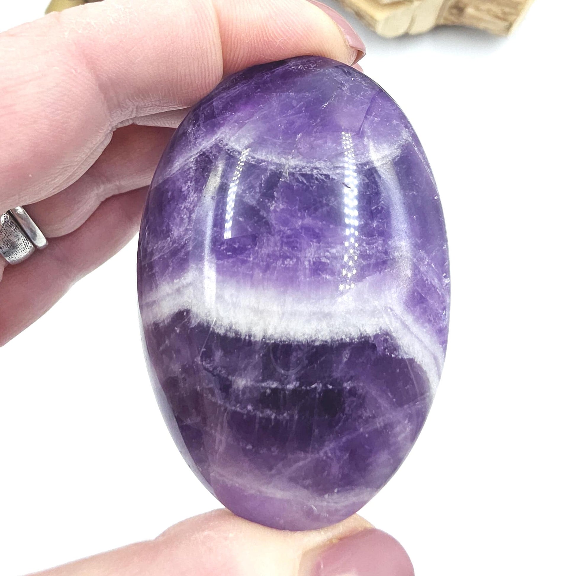 Dream Amethyst (Chevron) Palm Stone – Intuition, Calm & Spiritual Clarity Crystal, 105g