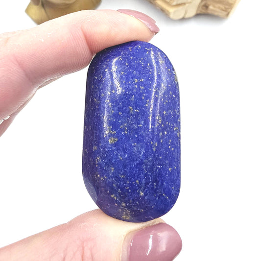 Lapis Lazuli Palm Stone – Wisdom, Intuition & Spiritual Awareness Crystal, 70g