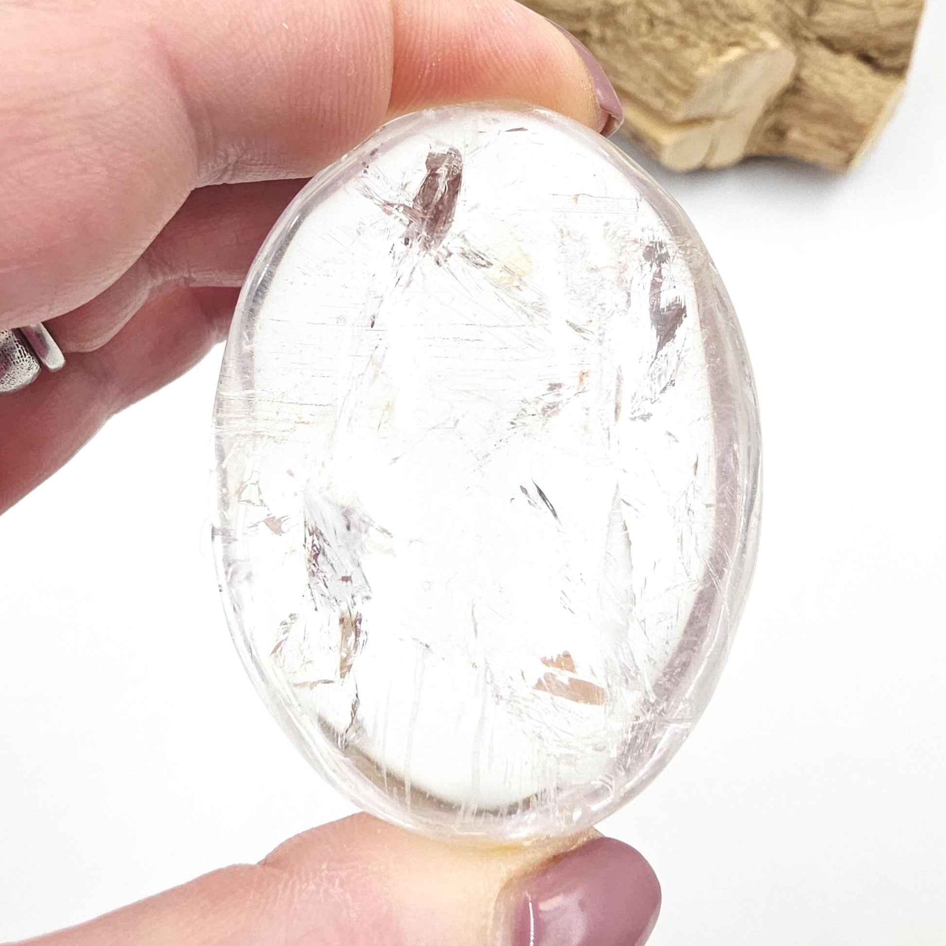 Clear Quartz Palm Stone – Clarity, Energy Amplification & Healing Crystal, 105g