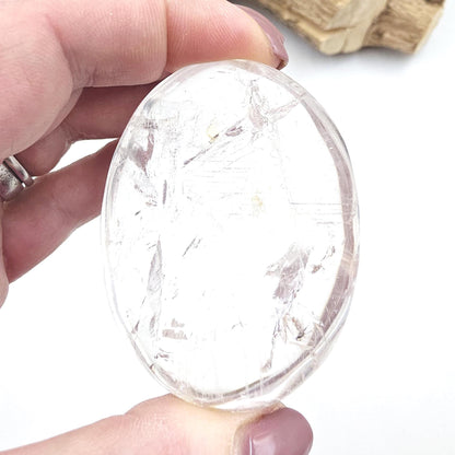 Clear Quartz Palm Stone – Clarity, Energy Amplification & Healing Crystal, 105g