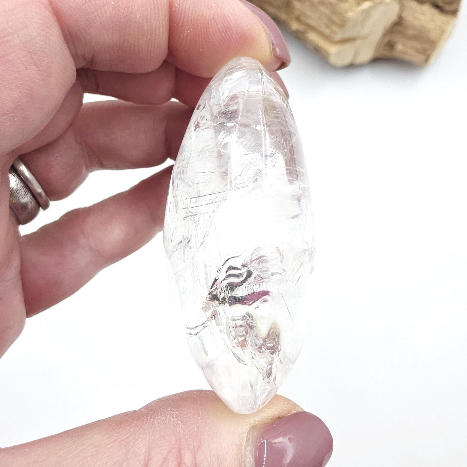 Clear Quartz Palm Stone – Clarity, Energy Amplification & Healing Crystal, 105g