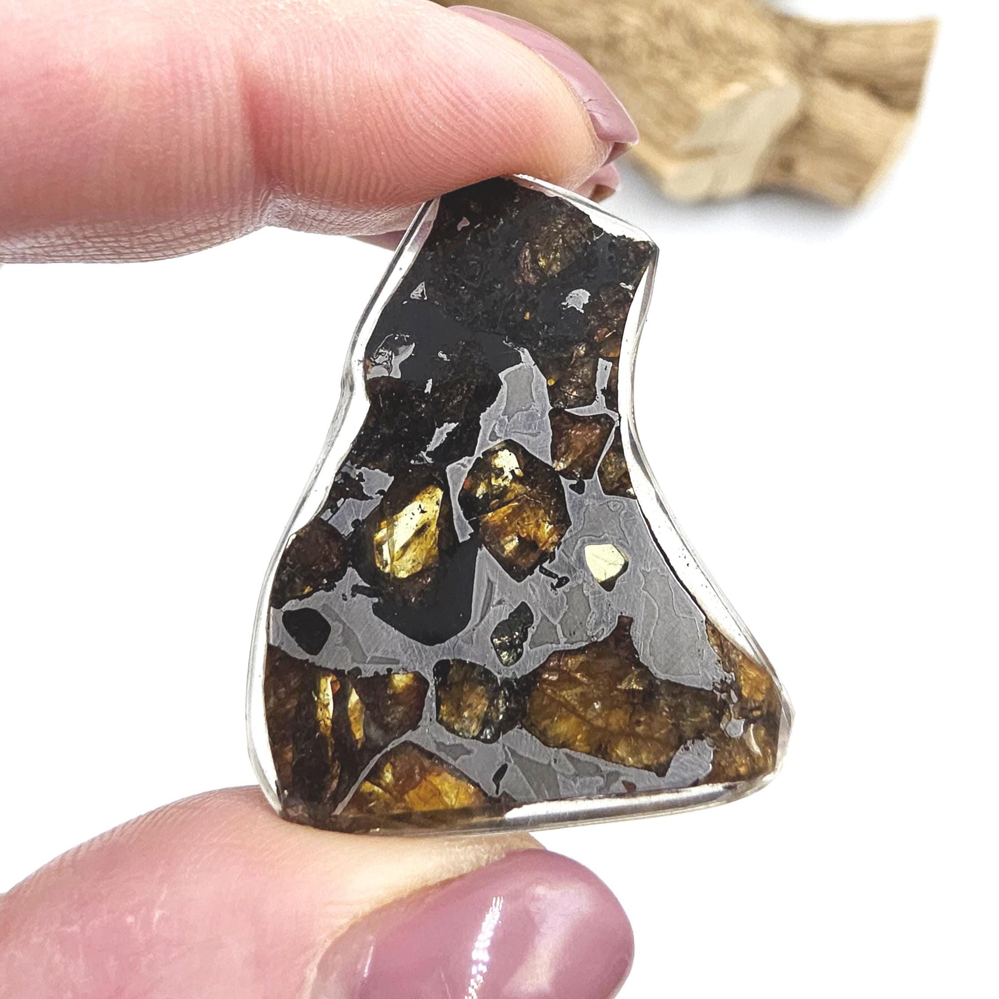Rare Seymchan Meteorite Specimen – Cosmic Energy & Transformation Crystal, 6.5g
