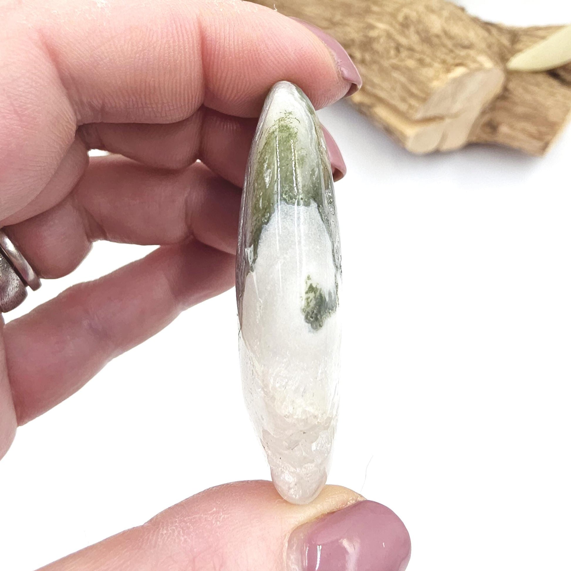 Drusy Moss Agate Palm Stone – Grounding & Growth Healing Crystal, 40g