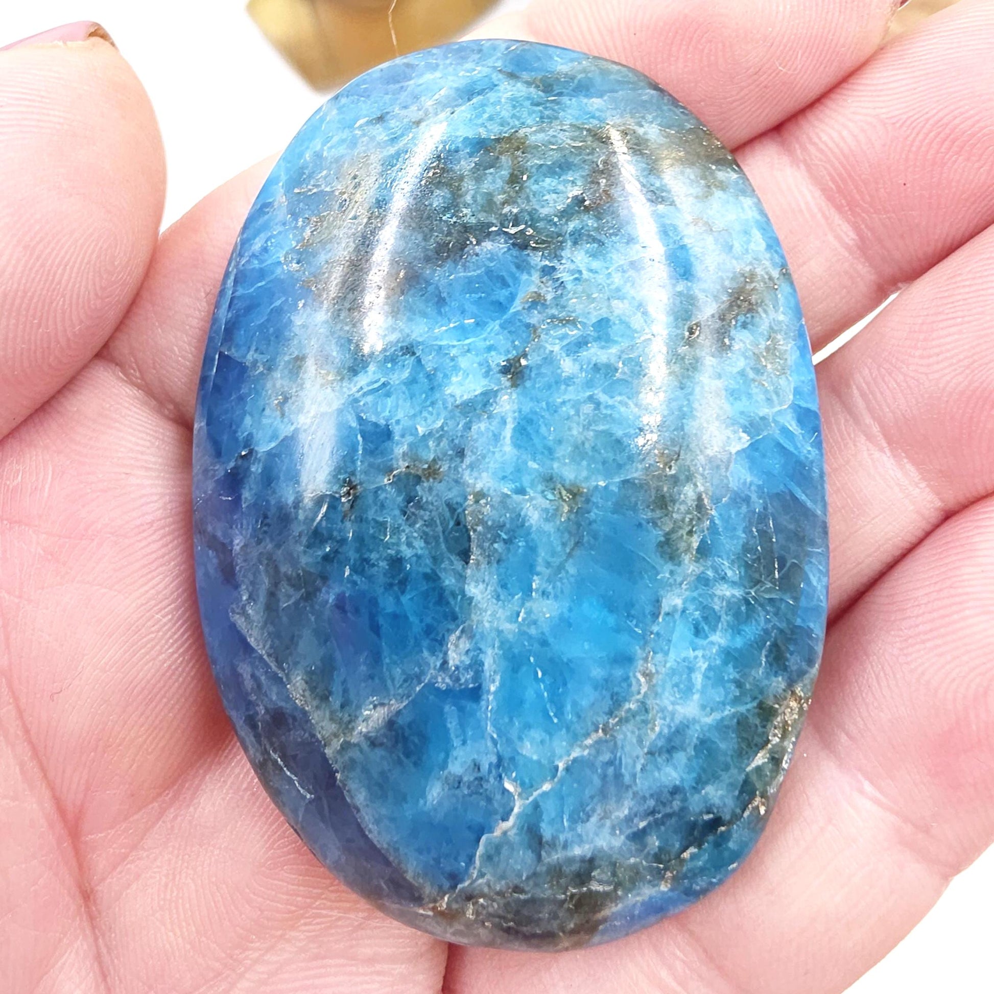 Blue Apatite Palm Stone – Motivation, Clarity & Spiritual Awareness Crystal, 80g