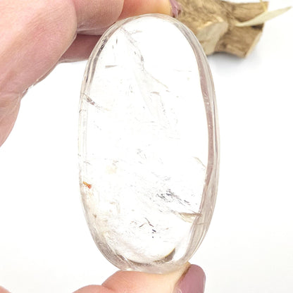 Large Clear Quartz Palm Stone – Clarity, Energy Amplification & Healing Crystal, 130g