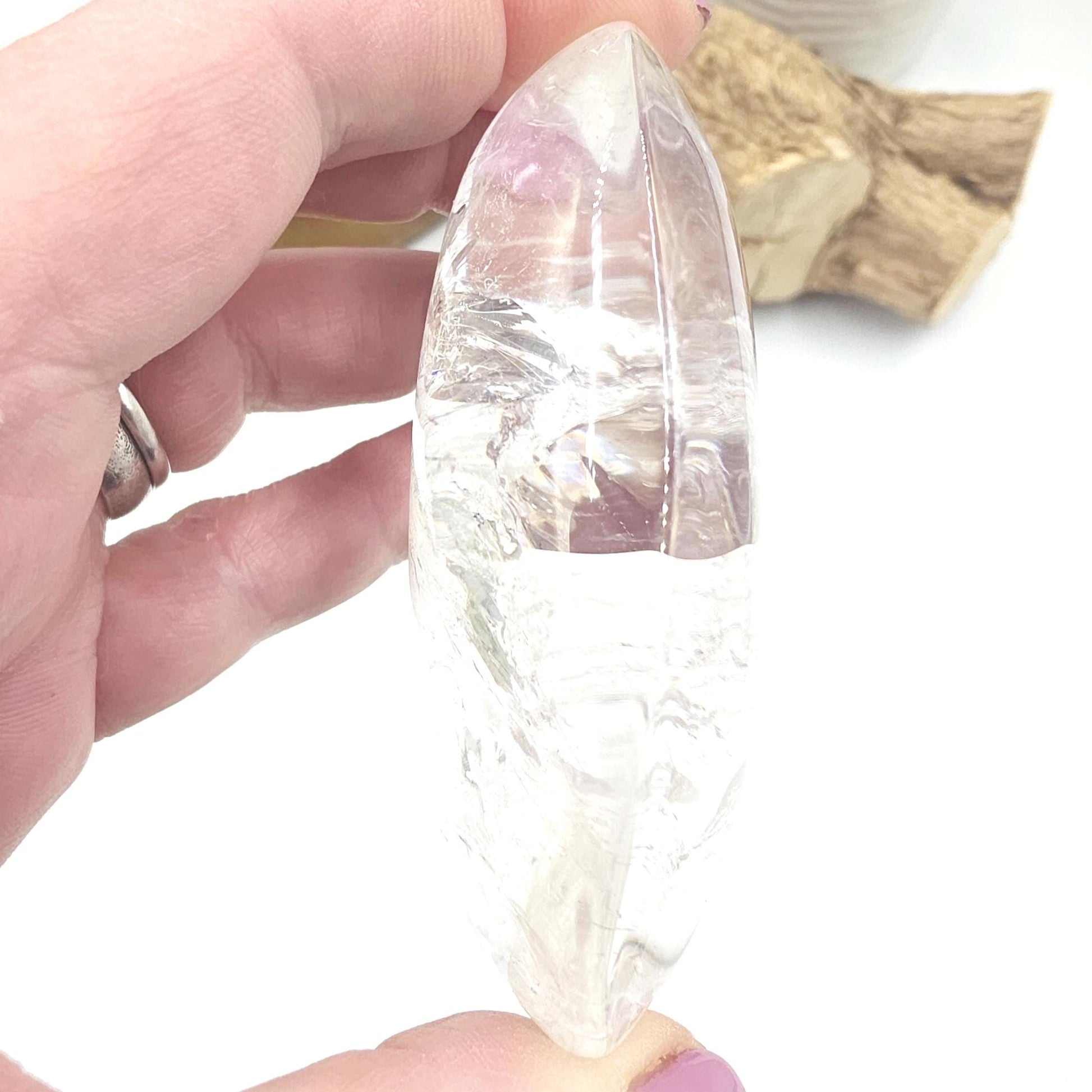Large Clear Quartz Palm Stone with Rainbows – Clarity, Energy Amplification & Healing Crystal, 150g