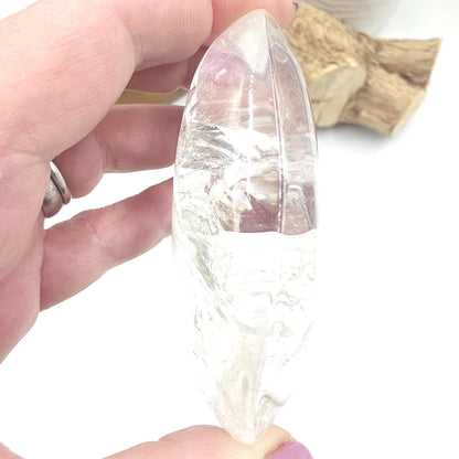 Large Clear Quartz Palm Stone with Rainbows – Clarity, Energy Amplification & Healing Crystal, 150g