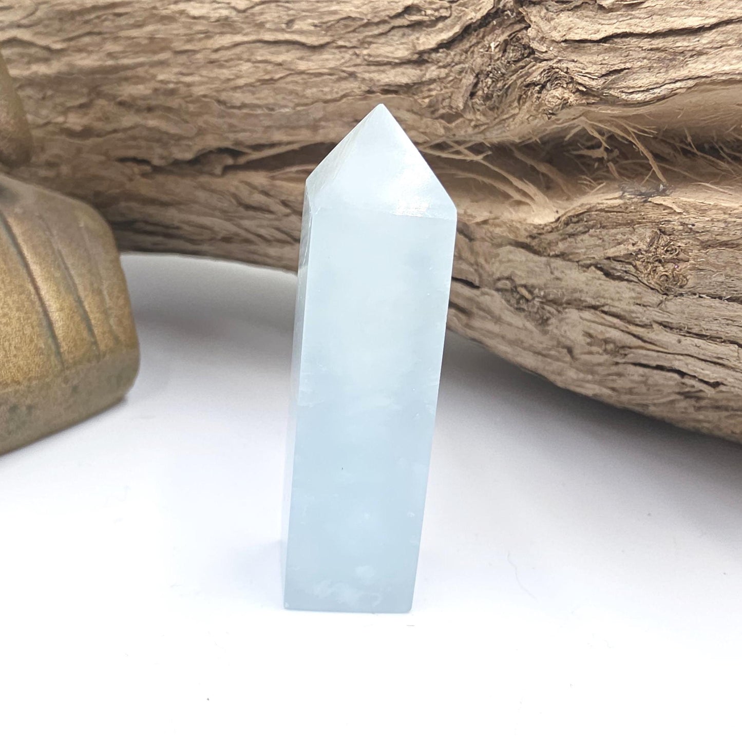 Aquamarine Tower – Calm, Communication & Emotional Balance Crystal, 23g