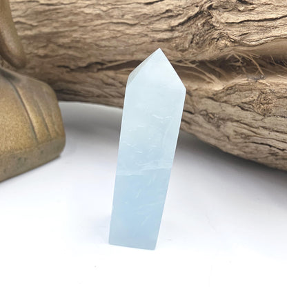 Aquamarine Tower – Calm, Communication & Emotional Balance Crystal, 23g