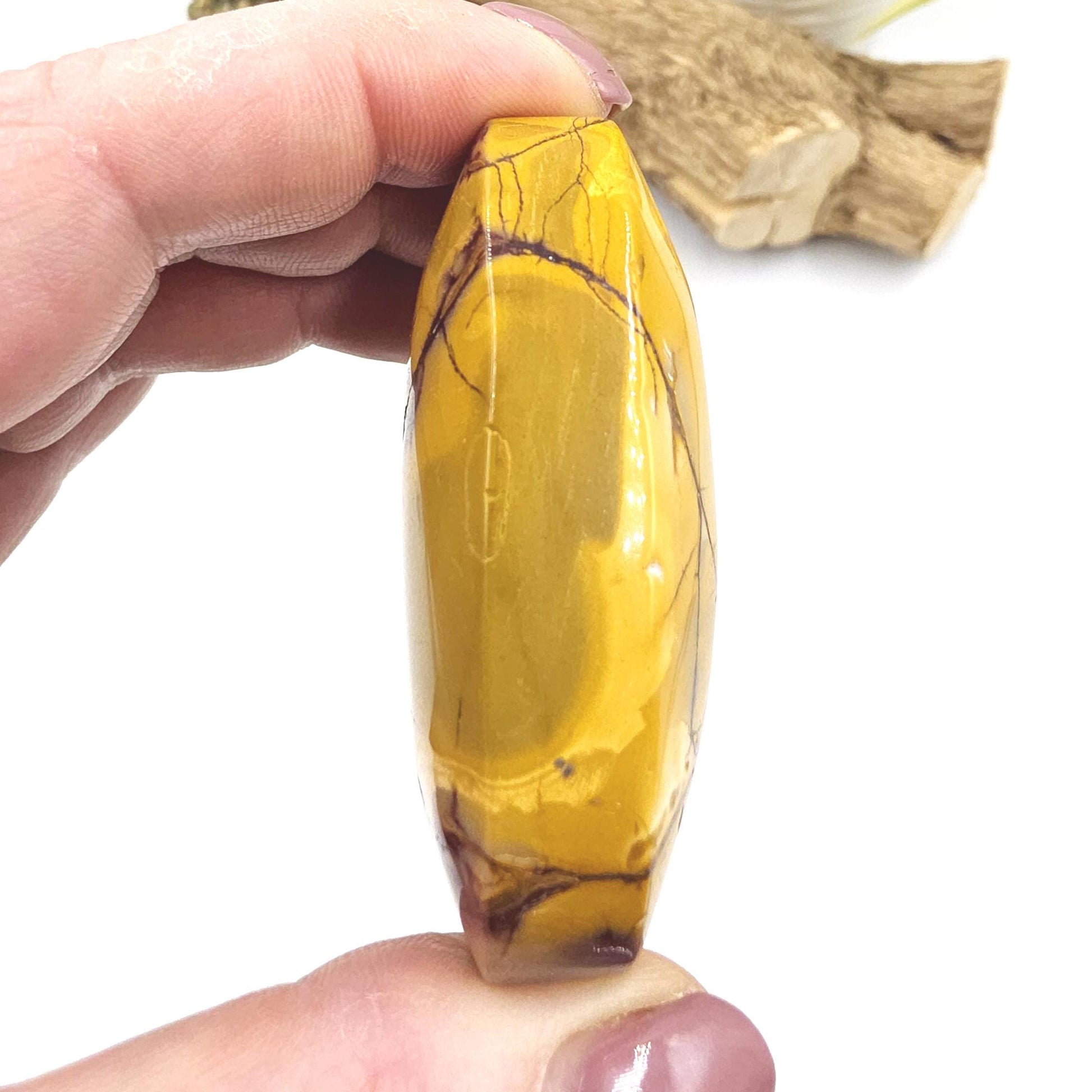 Mookaite Jasper Palm Stone – Strength, Grounding & Emotional Balance Crystal, 100g