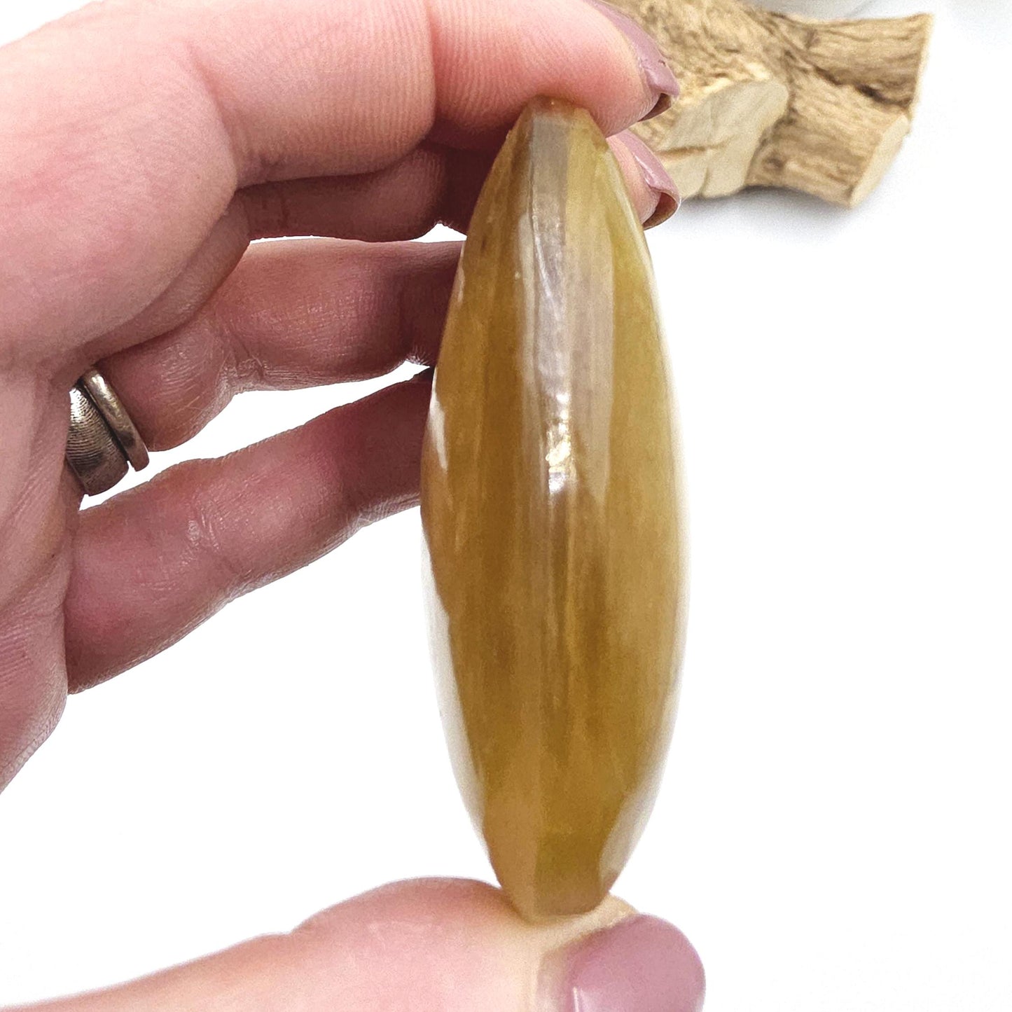 Golden Mica (Muscovite) Palm Stone – Confidence, Clarity & Emotional Strength Healing Crystal, 100g