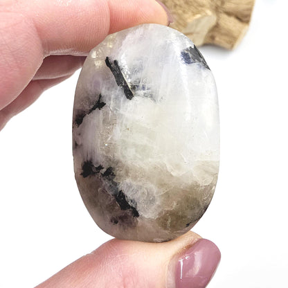Rainbow Moonstone Palm Stone – Intuition, Balance & Feminine Energy Healing Crystal, 70g