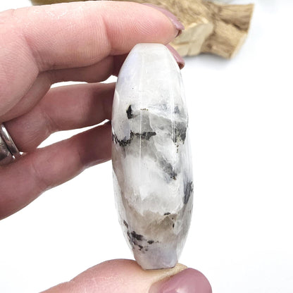 Rainbow Moonstone Palm Stone – Intuition, Balance & Feminine Energy Healing Crystal, 70g