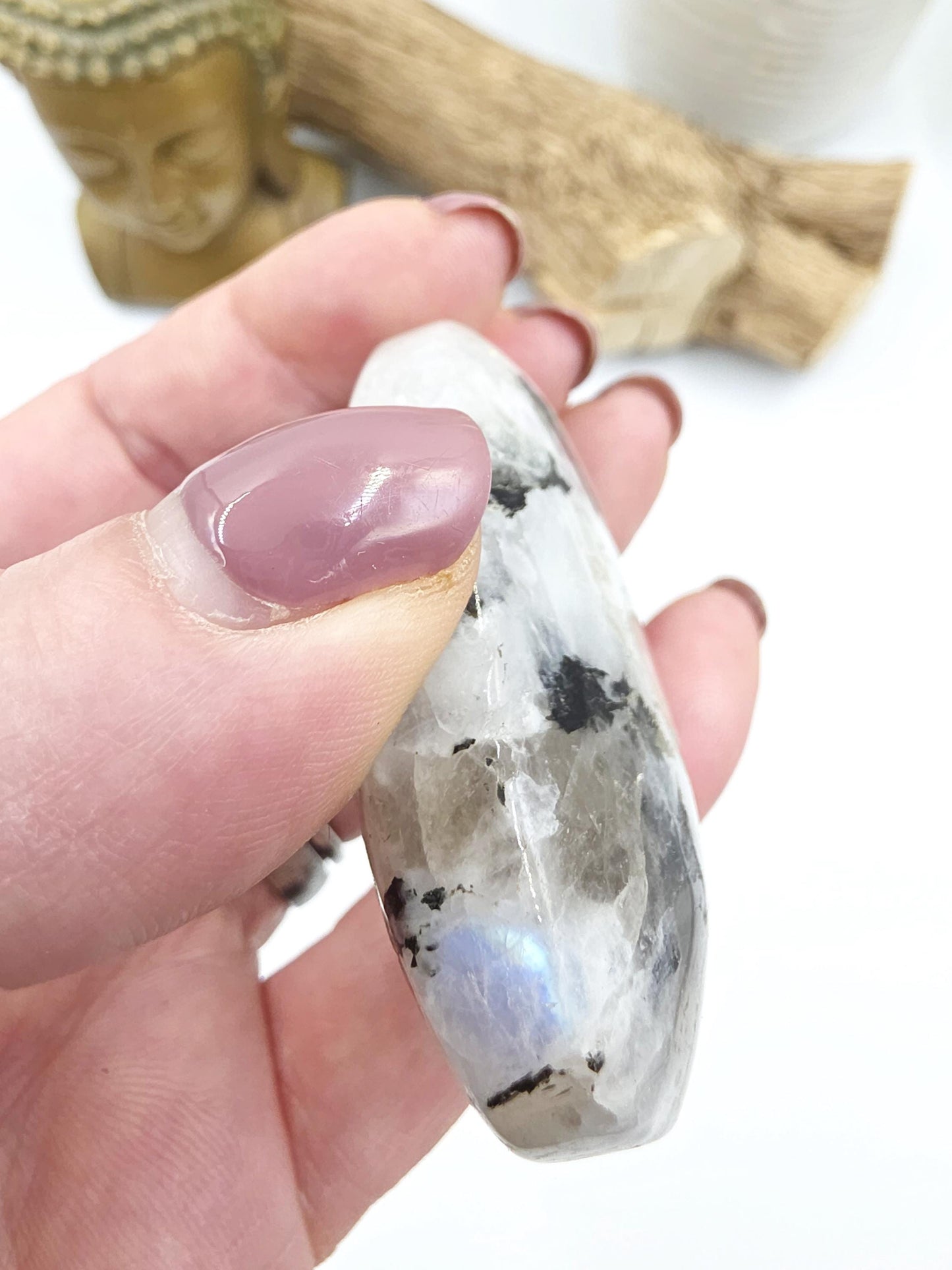 Rainbow Moonstone Palm Stone – Intuition, Balance & Feminine Energy Healing Crystal, 70g