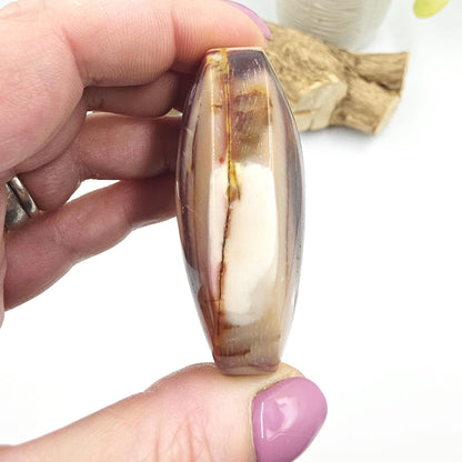 Mookaite Jasper Palm Stone – Strength, Grounding & Emotional Balance Crystal, 90g