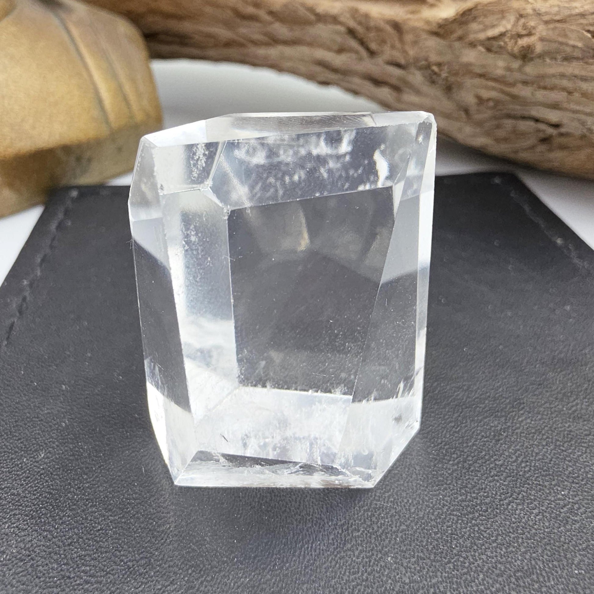 Little Clear Quartz Freeform – Clarity, Healing & Energy Amplification Crystal, 45g