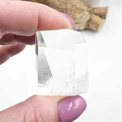 Little Clear Quartz Freeform – Clarity, Healing & Energy Amplification Crystal, 45g