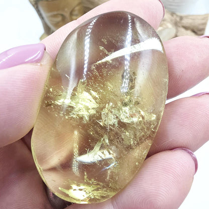 Sparkly Citrine Palm Stone with Rainbows – Abundance, Confidence & Solar Plexus Crystal, 55g