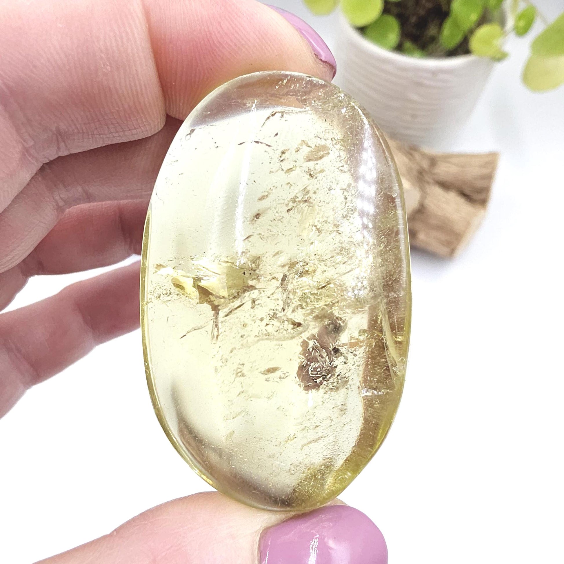 Sparkly Citrine Palm Stone with Rainbows – Abundance, Confidence & Solar Plexus Crystal, 55g