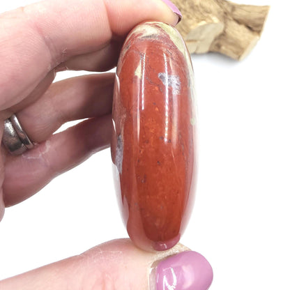 Red Jasper Palm Stone – Strength, Grounding & Protective Stability Crystal, 115g
