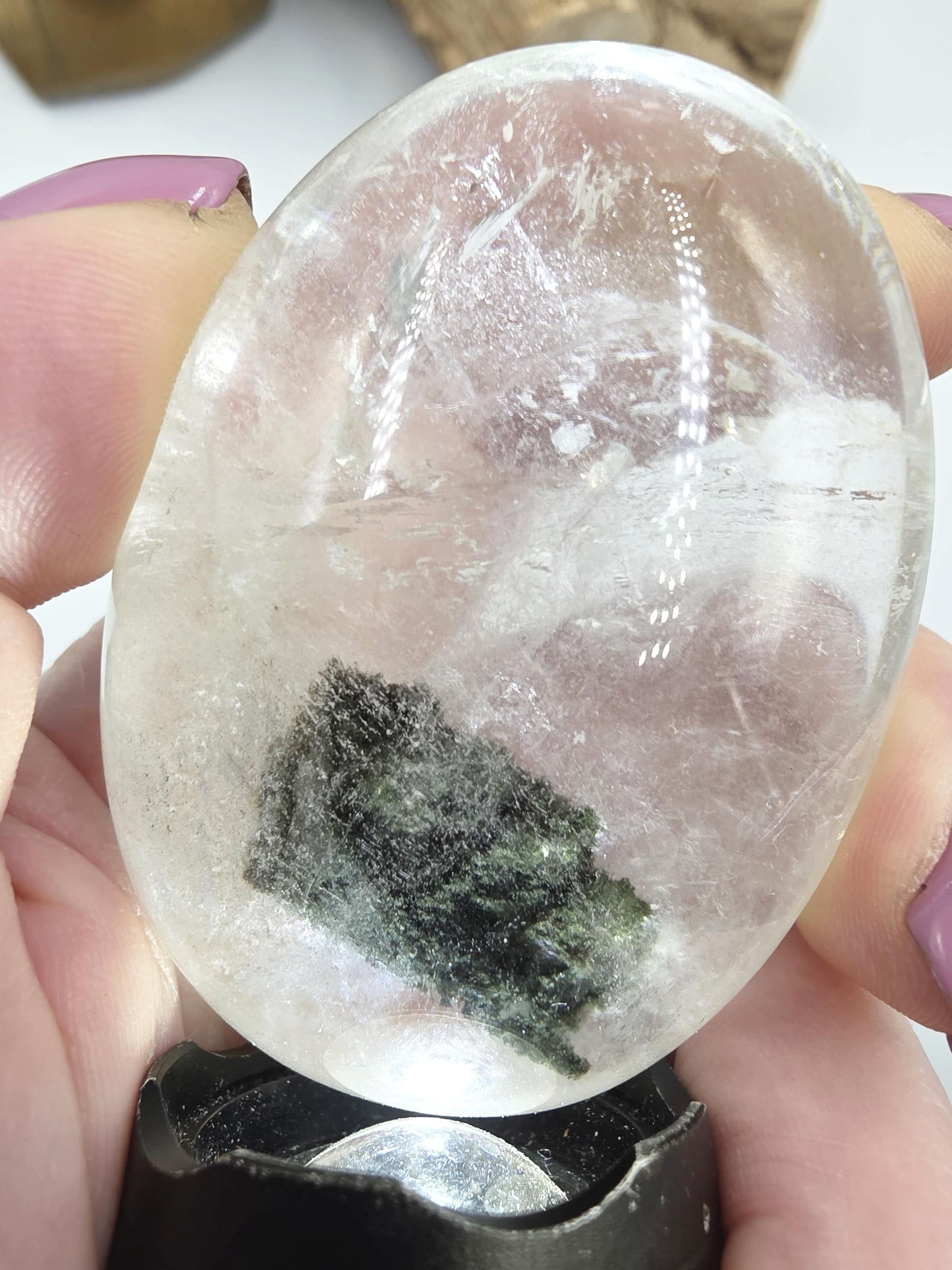 Large Green Garden Quartz (Lodolite) Palm Stone – Manifestation, Clarity & Inner Journey Healing Crystal, 155g