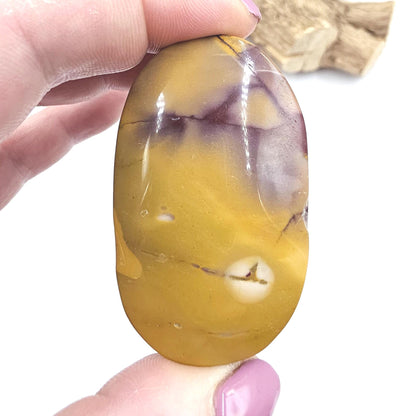 Mookaite Jasper Palm Stone – Strength, Grounding & Emotional Balance Crystal, 70g