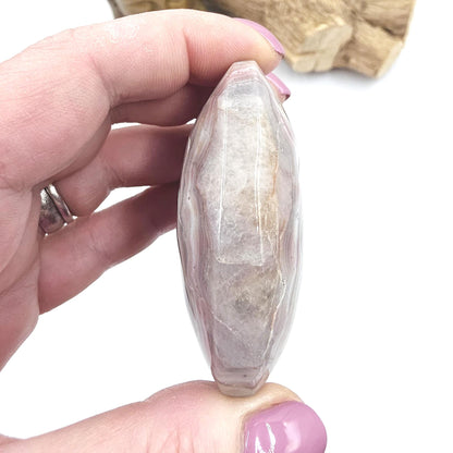 Large Amethyst Agate Palm Stone – Calm, Protection & Spiritual Healing Crystal, 105g