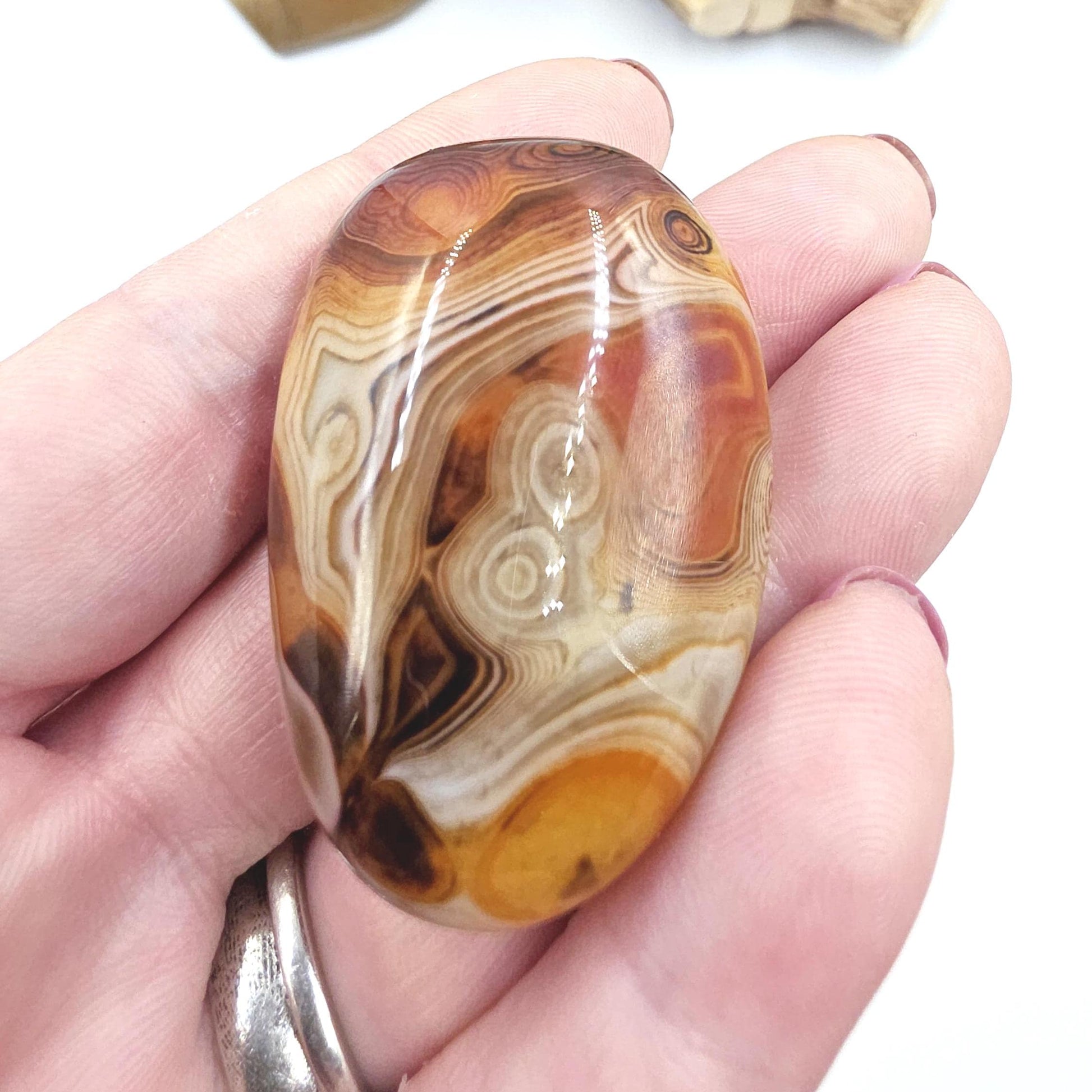 Sardonyx Palm Stone – Strength, Protection & Emotional Balance Crystal, 40g