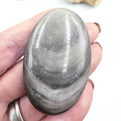 Silver Sheen Obsidian Palm Stone – Protection, Insight & Root Chakra Energy Crystal, 40g