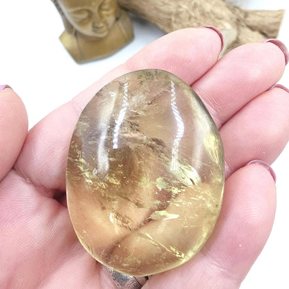 Citrine Palm Stone with Rainbows – Abundance, Confidence & Solar Plexus Energy Crystal, 50g