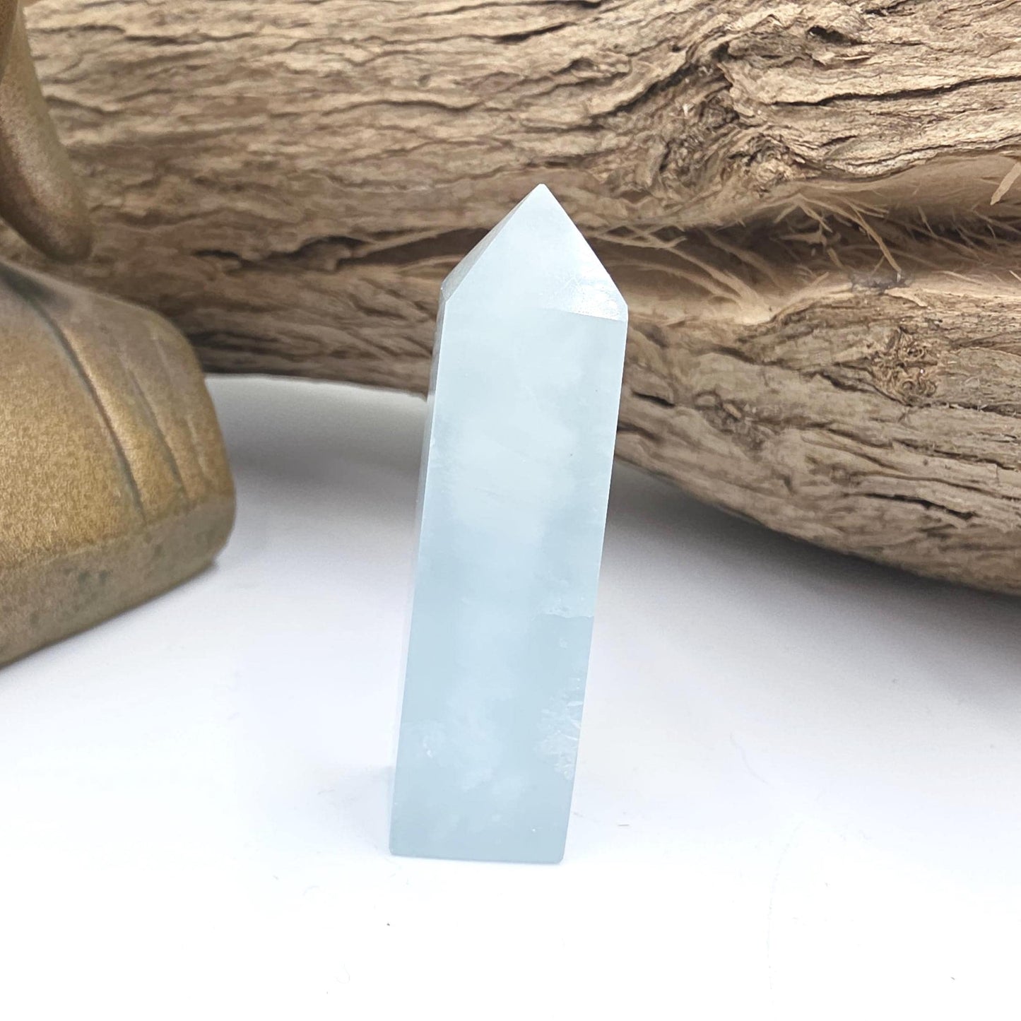 Aquamarine Tower – Calm, Communication & Emotional Balance Crystal, 23g