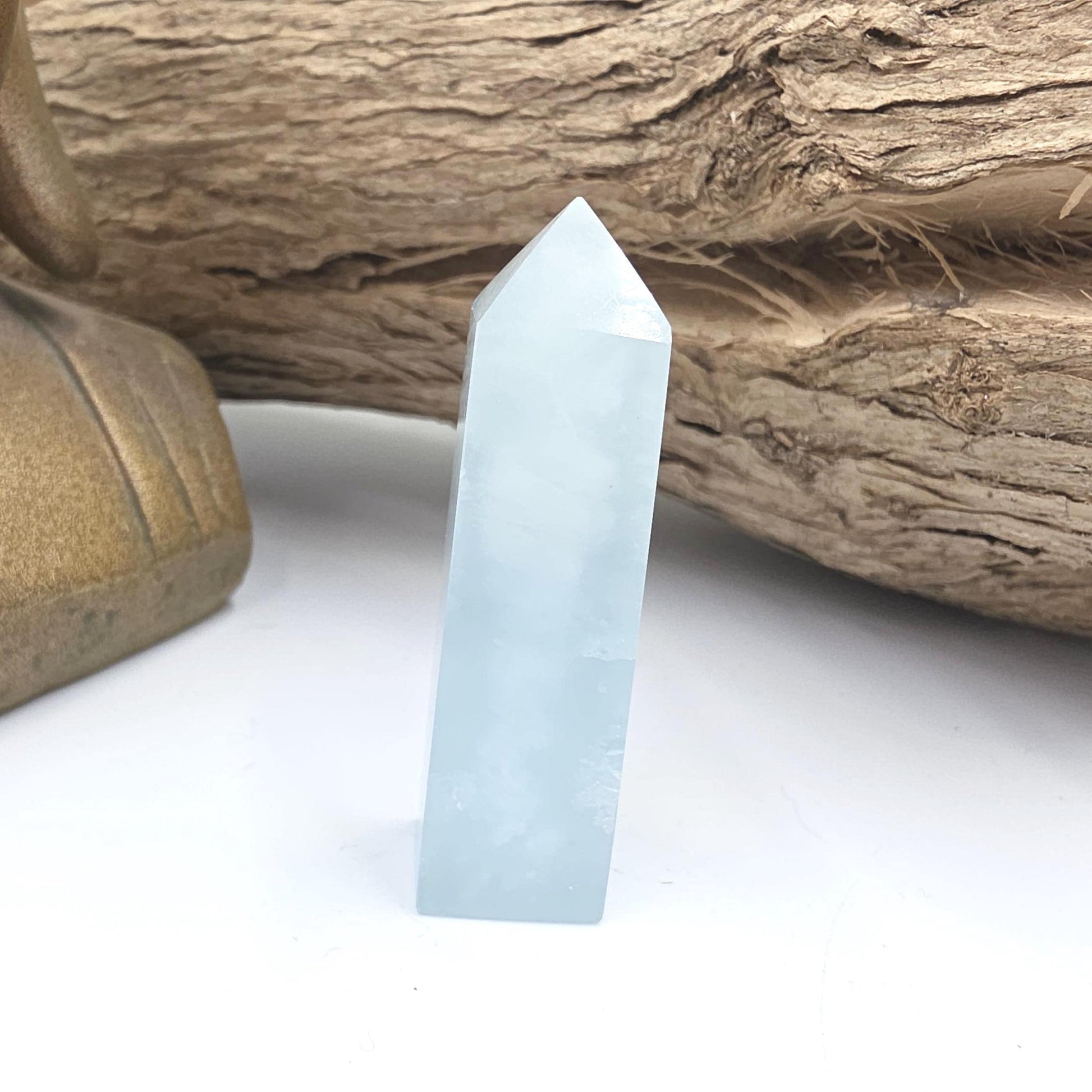 Aquamarine Tower – Calm, Communication & Emotional Balance Crystal, 23g