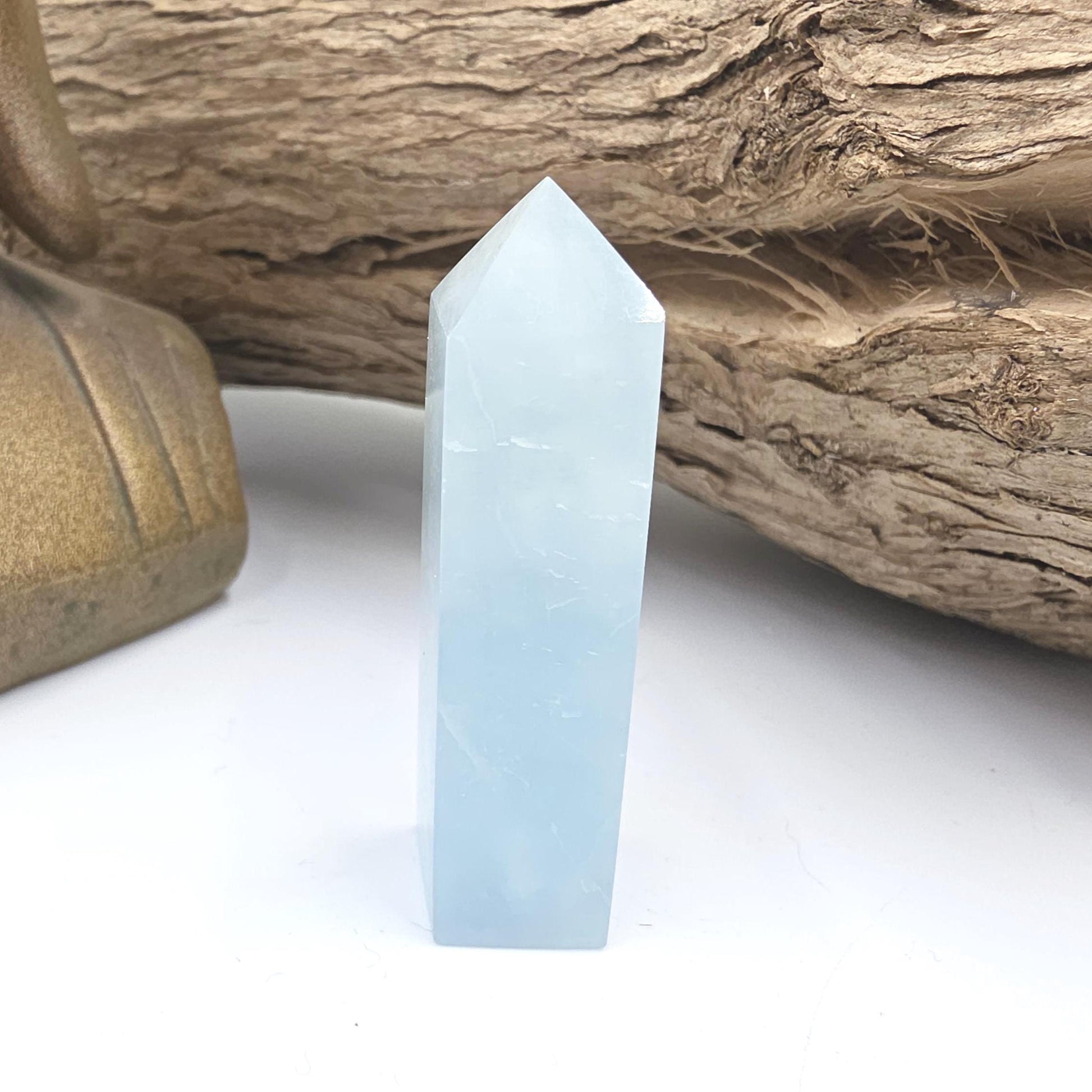 Aquamarine Tower – Calm, Communication & Emotional Balance Crystal, 23g