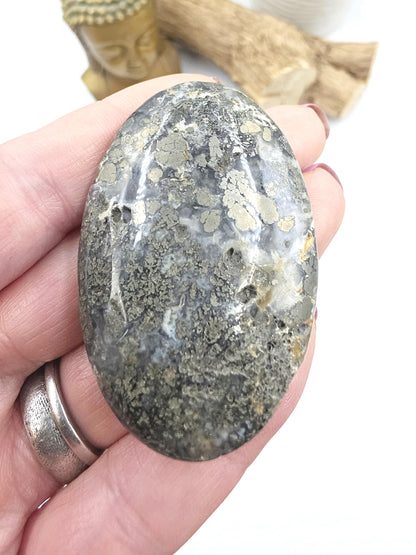 Pyrite & Agate Palm Stone – Protection, Confidence and Abundance Crystal, 55g